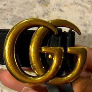 Gucci LEATHER BELT WITH DOUBLE G BUCKLE (Shiny Gold)